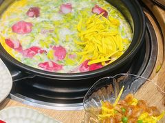 -一朵菌·野生菌探索家火锅(南亚店)