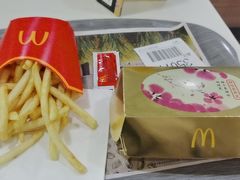 -麦当劳(新世纪环球中心店)