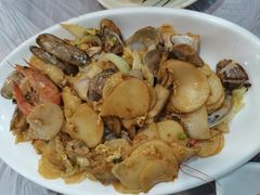 海鲜炒年糕-金海湾海鲜排档(朱家尖店)