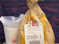 -麦当劳(深圳北站B2检票口楼上)