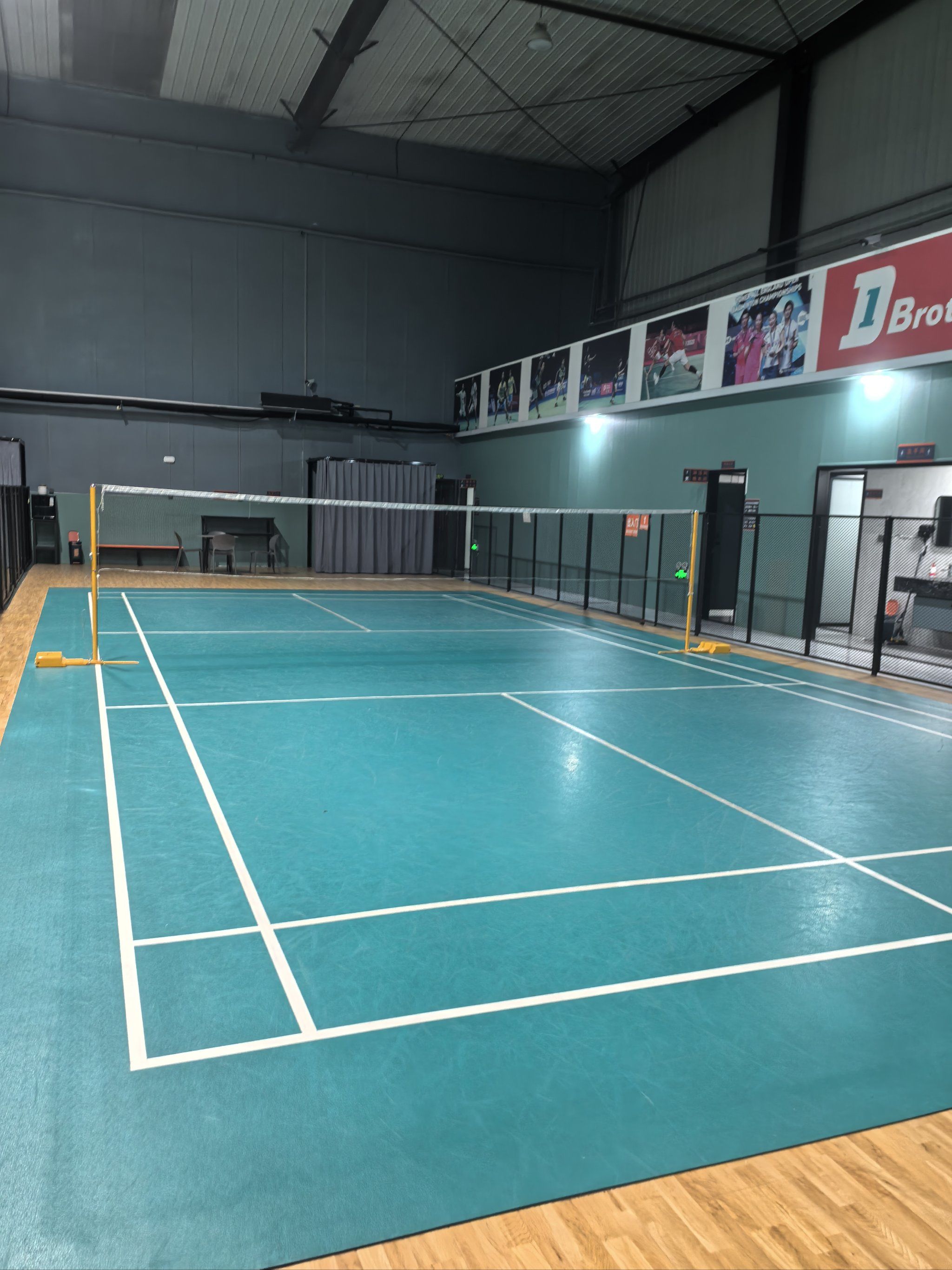 室内球场的运动热