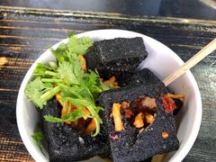 -黑色经典臭豆腐·湖南特产(坡子街店)