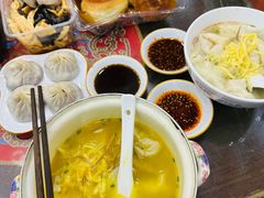 -笑来喜馄饨小笼工坊(通扬路店)