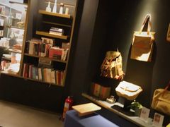 -物质生活书·酒吧