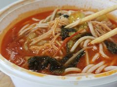 -粉八·云南米线·建水烧烤(常熟路店)