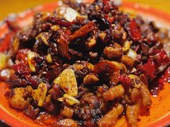 辣子鸡-柴窝堡22号辣子鸡·传承新疆菜