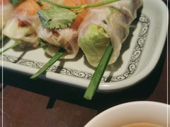 -大头虾越式风味餐厅(光明广场店)