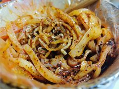 -牡丹广场薛栓子擀面皮大王