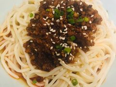 特色小面（红油）-乔阿马·江南味·驴肉香(龙湖华泾天街店)