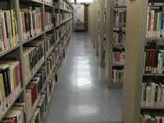 -上海市静安区图书馆(新闸路馆)