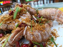 -三亚火车头万人海鲜广场