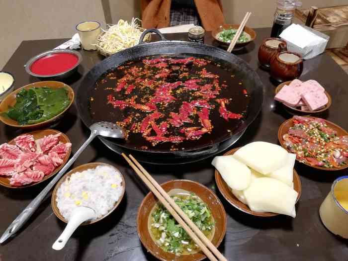 大东家老火锅-"记一次意料之外的美食体验,小店所处位置不.