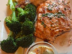 -The Cheesecake Factory(baldwin avenue)