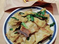 腊肉炒黄坡豆丝-肖记公安牛肉鱼杂(田林路店)