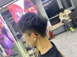 -藤野造型烫发染发