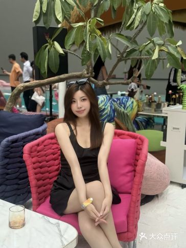 在CBD！抬头就是中国尊