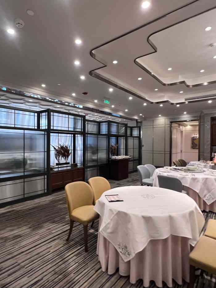 翠园(王府中环店)-"误打误撞去的 结果惊喜.脆脆bb猪 招牌.