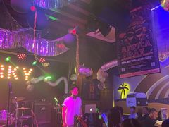 -鲨鱼美式餐厅酒吧Sharky