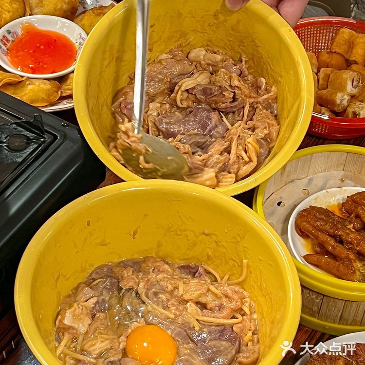 杭州坠地道的猪杂粥！真的好好吃！