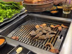 -臻牛烤肉