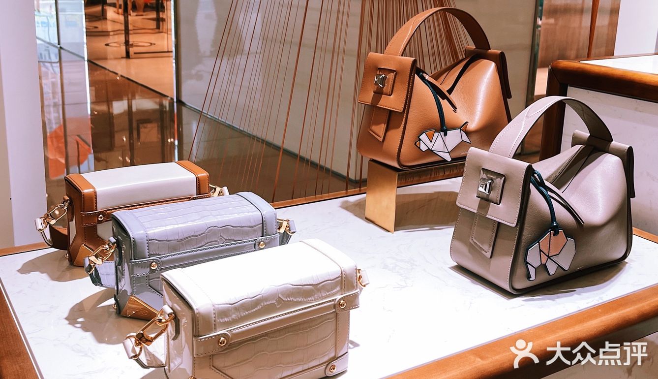 国货品牌ZESH,明星都在背,千元买同款!