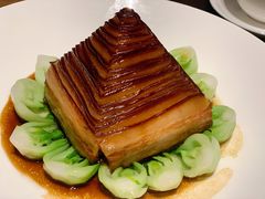 金牌扣肉配玉米饼-杭州西子湖四季酒店·金沙厅