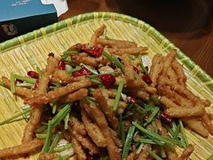 -黄泥岗·地道湖北菜(奥特莱斯店)