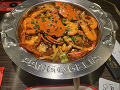 -胖哥俩肉蟹煲(湖滨银泰in77店)