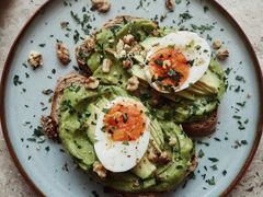 牛油果煮蛋吐司-RAC BAR(安福路店)