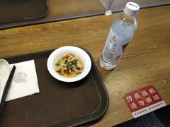 矿泉水-康師傅私房牛肉面(浦机三店)