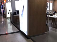-颐高数码广场(邯郸路店)