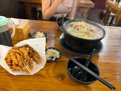 -丽虹云南过桥米线(兴工街店)
