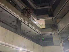 -东方巴黎购物广场