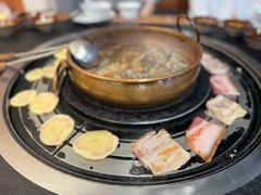 -阿山卓·野生菌火锅·纳西火塘烤肉