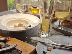 -卡普里披萨·牛扒·下午茶