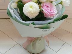 -谷莠子花艺气球派对·绿植造景·花艺沙龙(东海缤纷天地店)