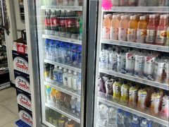 -全家便利店(杭州龙翔桥地铁站店)