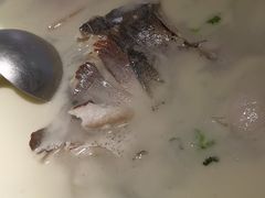 -卢大鲜鱼头捞饭(美利广场店)