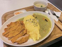 巨无霸咖喱鸡排蛋包饭-噹噹呀咪咖喱屋(南京东路店)