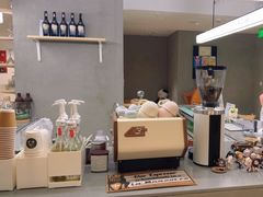 -Cappucimeow猫咪咖啡馆(韦伯时代店)