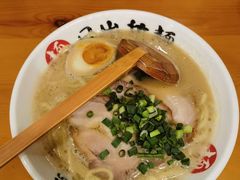 招牌猪骨浓汤面-日出拉面(望京店)