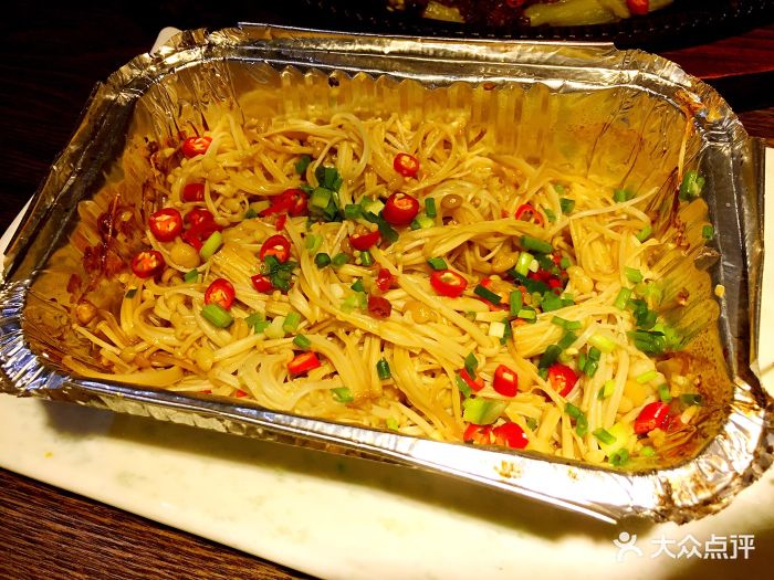 串煌都(五路居店)锡纸金针菇图片 - 第1张