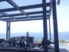 -瑰丽酒店·海吧·天际下午茶·现场DJ·天台酒吧