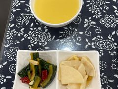 -八两八金·莱芜特色炒鸡(市南漳浦路店)