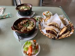-闫家驴肉老店(华电一校店)