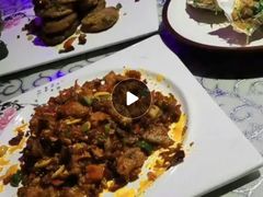 -巴特餐饮6加1音乐餐吧·新疆菜