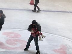 -陈露国际冰上中心(天津嘉里汇店)