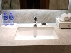 -珠海拱北口岸富华里中海雅高铂尔曼酒店