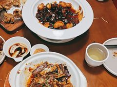 -宴小馆·小海鲜青岛菜(五四广场店)
