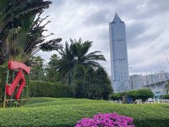 -万绿园